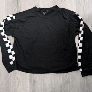 Forever 21 Checkered Black Long Sleeve Tee Size Small Alt Goth Y2K